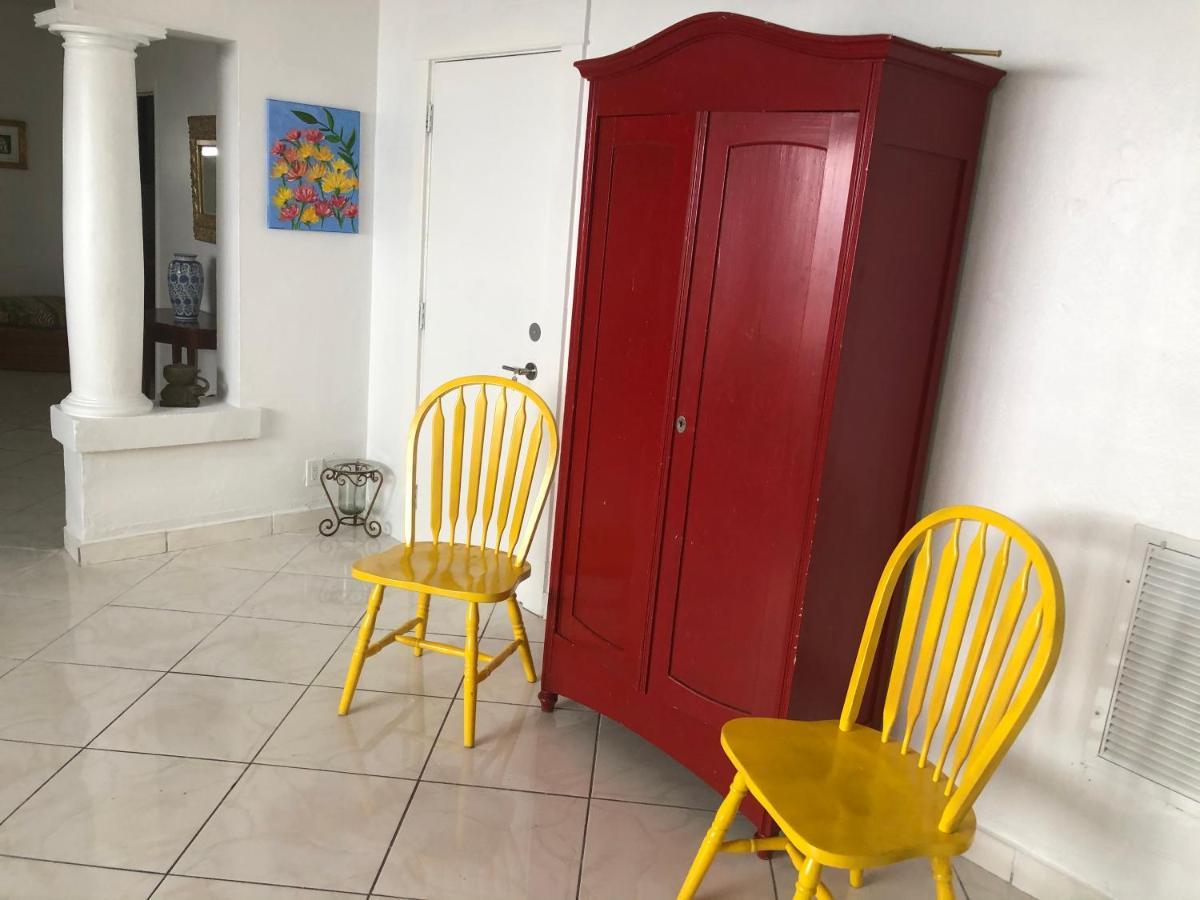 Cozy Room In The Heart Of Little Havana Miami Exteriör bild