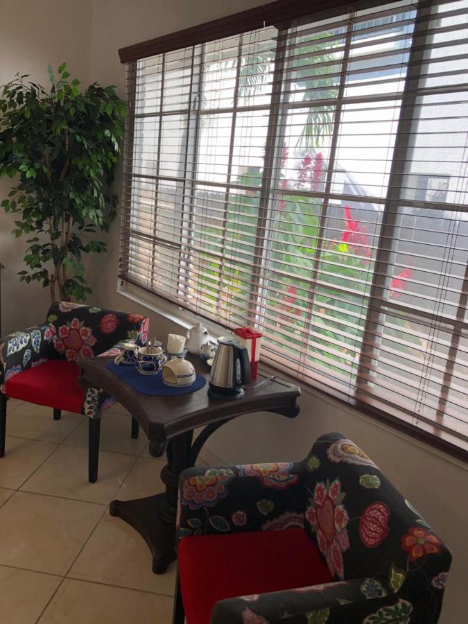 Cozy Room In The Heart Of Little Havana Miami Exteriör bild
