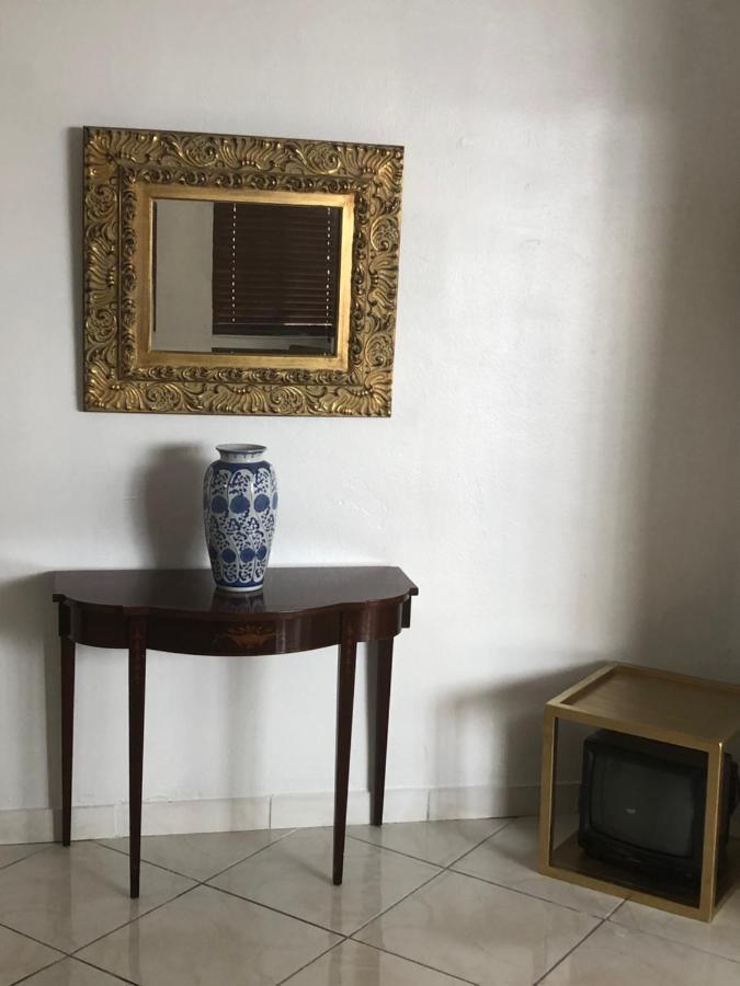 Cozy Room In The Heart Of Little Havana Miami Exteriör bild