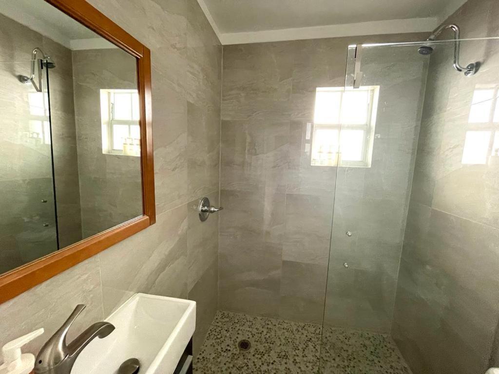 Cozy Room In The Heart Of Little Havana Miami Exteriör bild