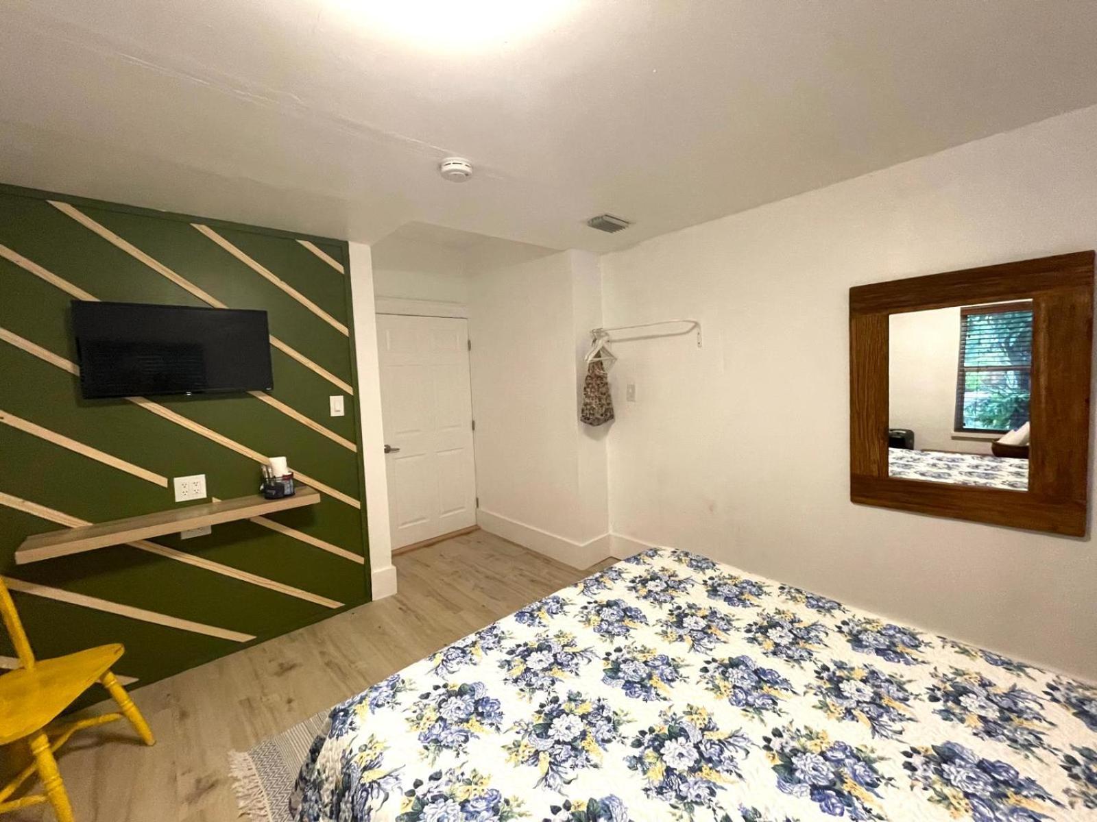Cozy Room In The Heart Of Little Havana Miami Exteriör bild