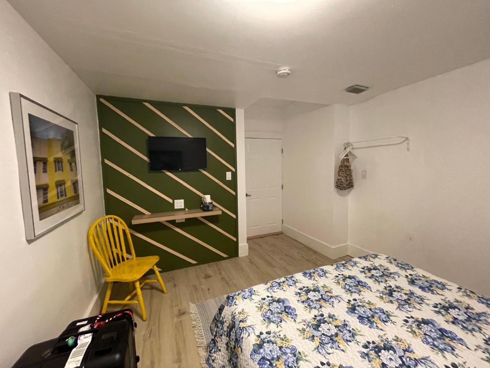 Cozy Room In The Heart Of Little Havana Miami Exteriör bild