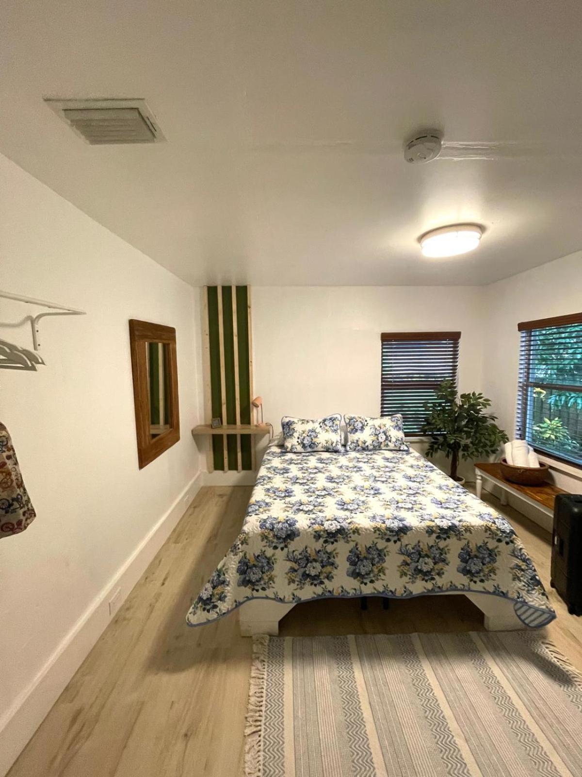Cozy Room In The Heart Of Little Havana Miami Exteriör bild