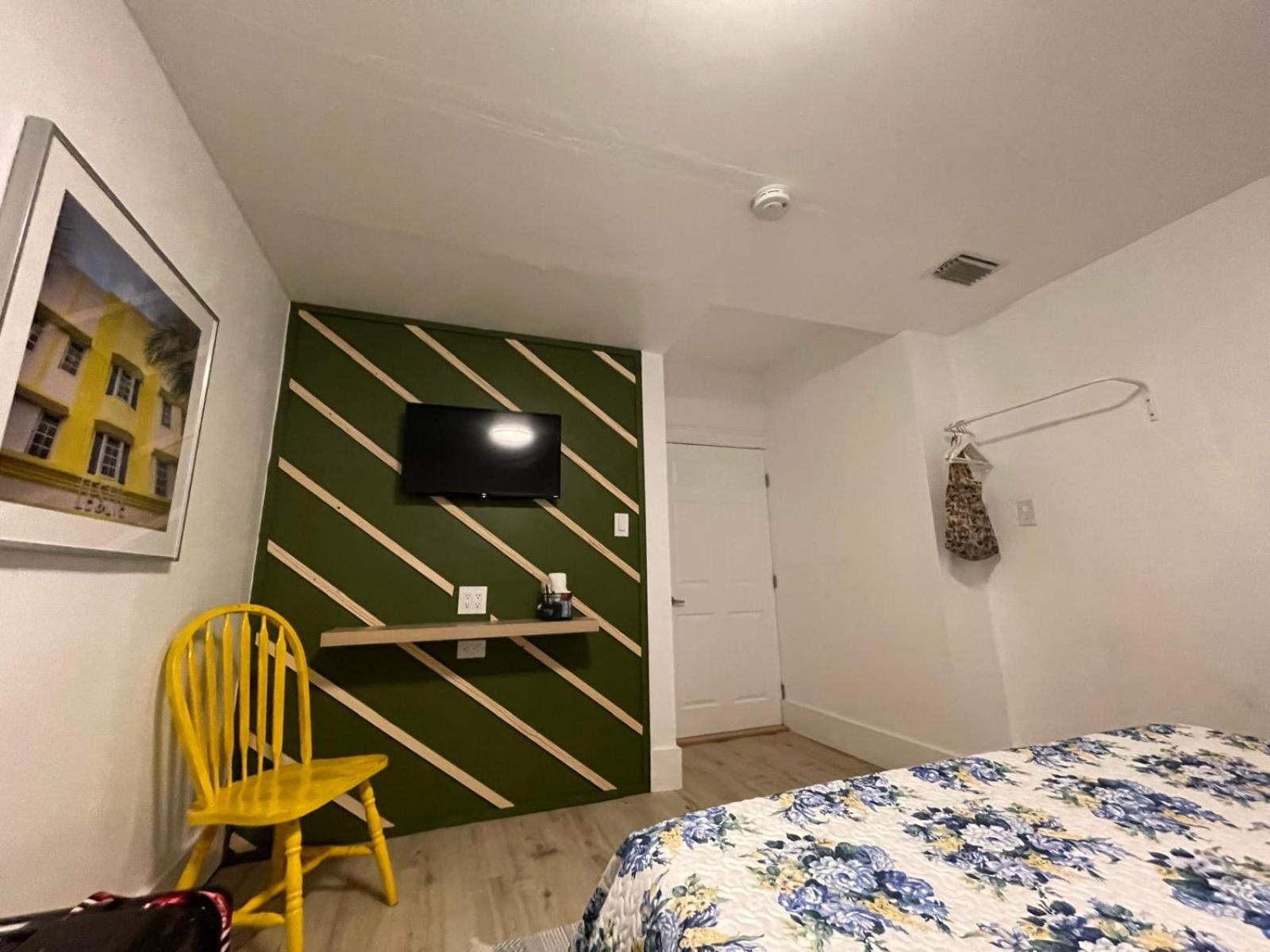 Cozy Room In The Heart Of Little Havana Miami Exteriör bild