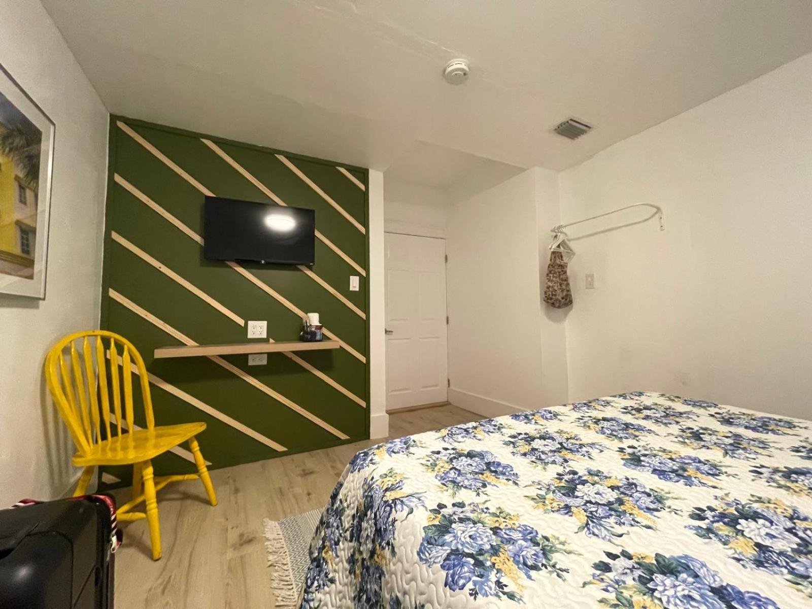 Cozy Room In The Heart Of Little Havana Miami Exteriör bild